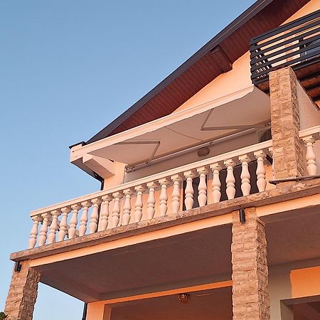 Apartments Cetiri Sestrice Novigrad (Dalmatia) Exterior foto